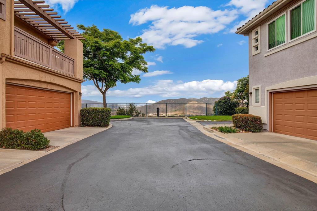 10910 Ivy Hill 4