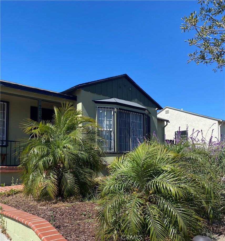 2737 W Caldwell Street
