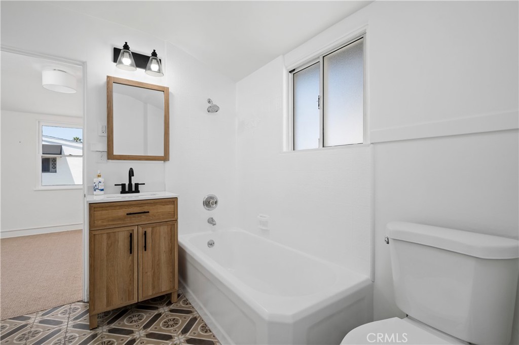 Central Newport (CNEW) - Residential Lease