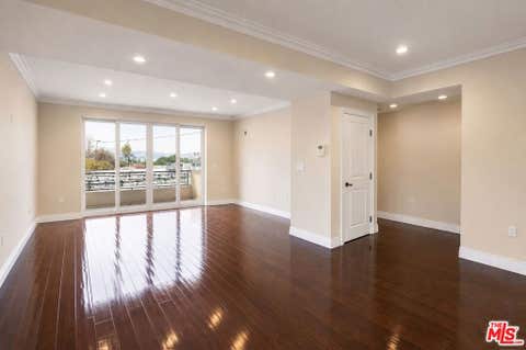 Photo of 9049 Alcott Street #304, Los Angeles, CA 90035 (MLS # 26870309)