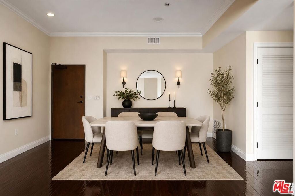 Photo of 9049 Alcott Street #304, Los Angeles, CA 90035 (MLS # 26870309)