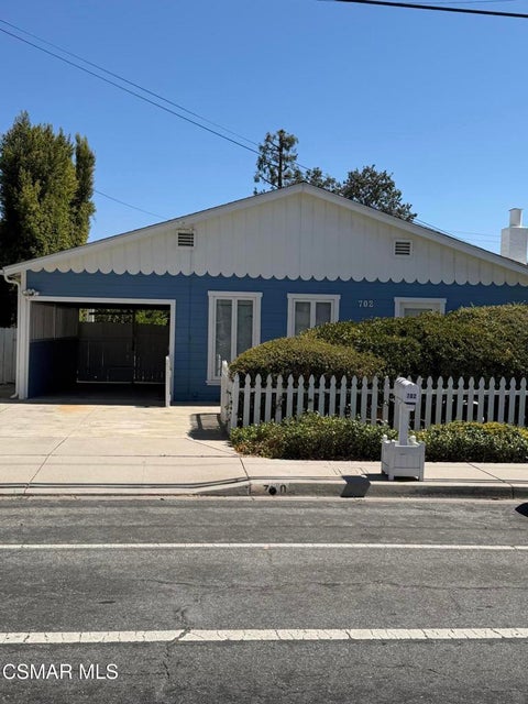 Photo of 702 E Hillcrest Drive, Thousand Oaks, CA 91360 (MLS # 226003674)