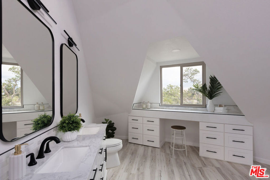 Pinyon Crest - Residential