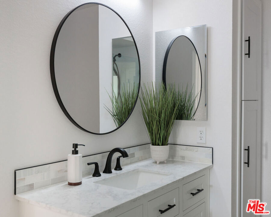 Pinyon Crest - Residential