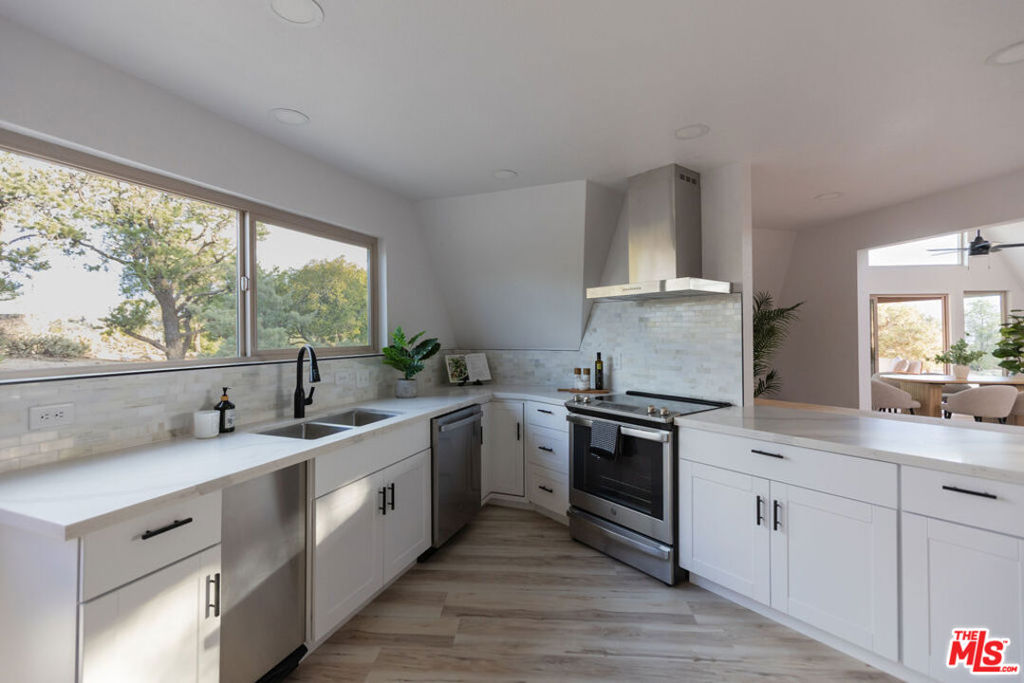 Pinyon Crest - Residential