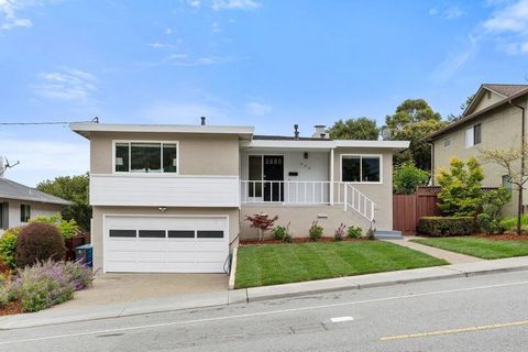 Photo of 930 Glenview Drive, San Bruno, CA 94066 (MLS # ML82046391)