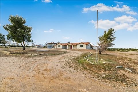 Photo of 9149 Braceo Street St, Hesperia, CA 92344 (MLS # SR26038958)