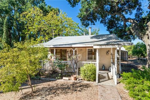 Photo of 10325 Live Oak Ave, Cherry Valley, CA 92223 (MLS # CV25232476)
