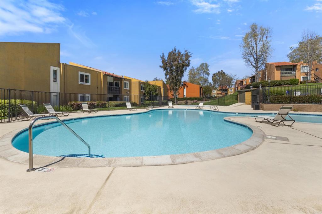 17119 W Bernardo Drive 105
