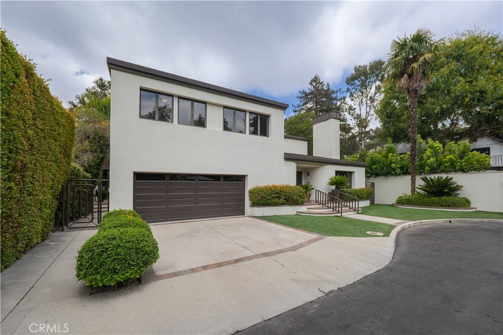 12023 Laurel Lane, Studio City CA 91604