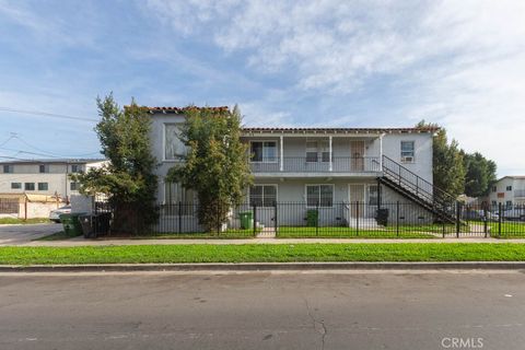 Photo of 1055 W 84th Pl, Los Angeles, CA 90044 (MLS # PW26004803)