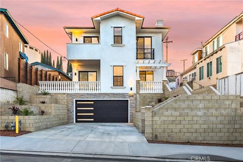 Photo of 7156 Mooney Dr, Rosemead, CA 91770 (MLS # TR26063464)