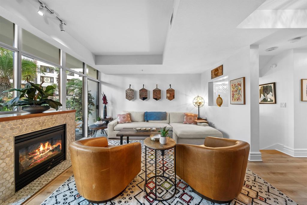 700 W Harbor Drive TH5