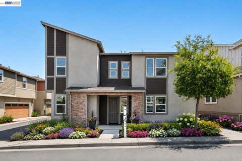 Photo of 4136 Healdsburg Way Way, Dublin, CA 94568 (MLS # 41145016)