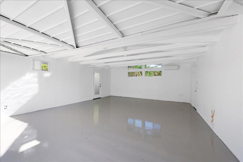 Magnesia Falls Cove - Residential