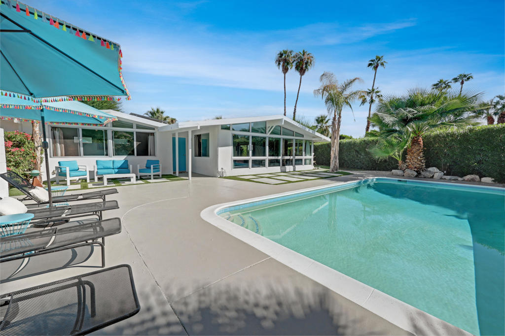 Magnesia Falls Cove - Residential