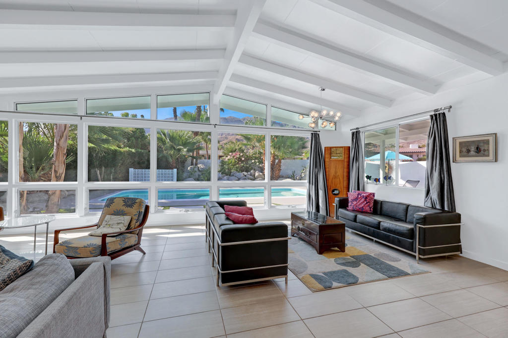 Magnesia Falls Cove - Residential