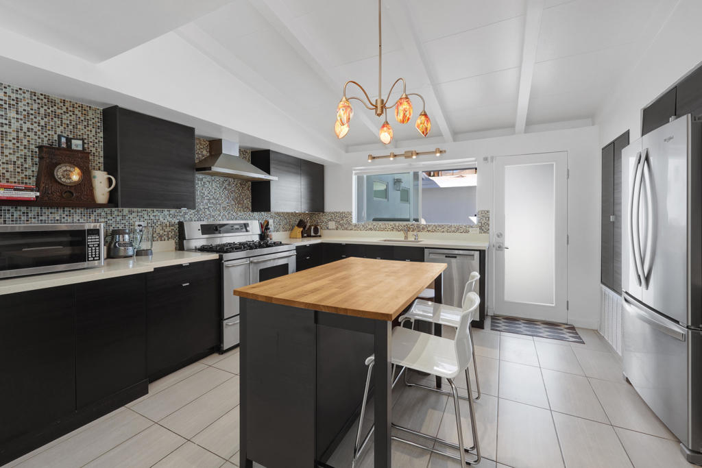 Magnesia Falls Cove - Residential