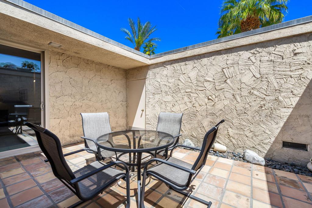 Indian Wells C.C. - Residential
