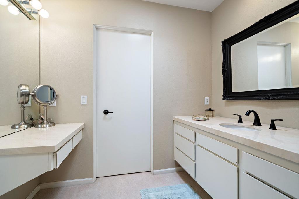 Indian Wells C.C. - Residential
