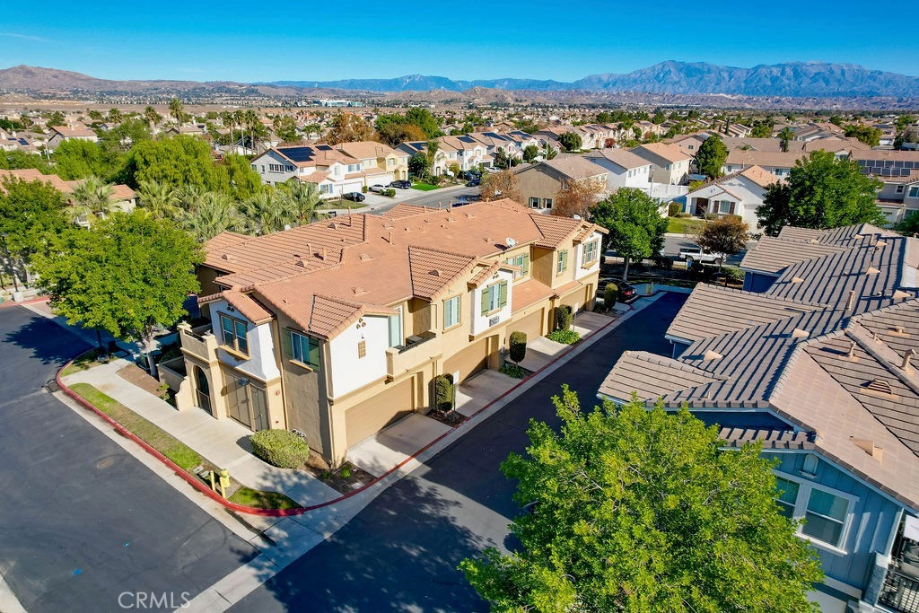 Take a look at your own peaceful retreat. This property has two huge bedrooms with their own private full baths. The master bedroom has a walk-in closet and dual vanity sinks in the bathroom. Laundry room is upstairs. The downstairs has beautiful tile, granite counter tops, recessed lighting, & stainless steel appliances. There is also a two car garage with direct access into your property. You're also walking distance to retail shops, RCC community College (MV campus), and Kaiser Permanente. Don't miss your opportunity to OWN your little slice of heaven.
