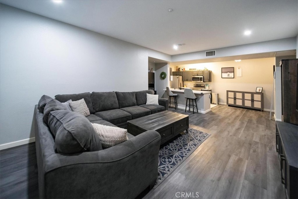 Stunning Newly Remodeled Murrieta Condo – Move-In Ready!
Step into luxury with this exquisitely remodeled 2-bedroom, 2-bathroom condo in the heart of Murrieta! Every detail has been meticulously upgraded, featuring brand-new flooring throughout, fresh paint, and a modern kitchen showcasing sleek quartz countertops, a new refrigerator, new cabinets on one side, and beautifully painted cabinetry on the other. Both bathrooms are a masterpiece with stunning tile-work, new toilets, and a high-tech Bluetooth fan in the guest bath for added convenience. All appliances are included, making this home truly turnkey.
Perfectly positioned just off the 15 and 215 freeways, this condo offers unparalleled access to shopping and restaurants within walking distance, blending convenience with a vibrant lifestyle. Families will love the highly sought-after Murrieta school district, while low taxes make this an exceptional value. The unit comes complete with a garage, carport, and an assigned parking spot for ample parking options.
Enjoy resort-style living with access to a community pool, spa, gym, and 24/7 gated security for peace of mind. Don’t miss this rare opportunity to own a move-in-ready gem in one of Murrieta’s most desirable locations!