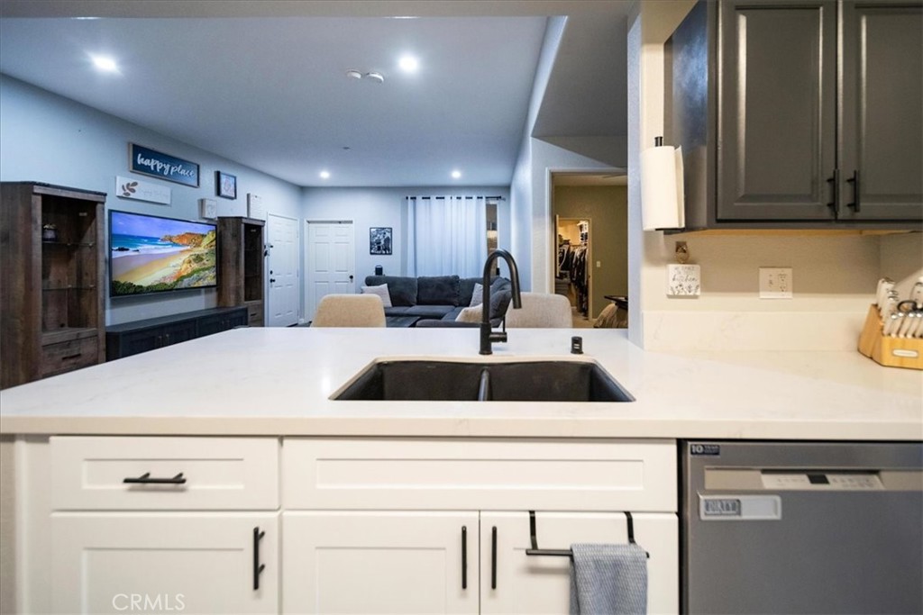 24909 Madison Avenue 2213