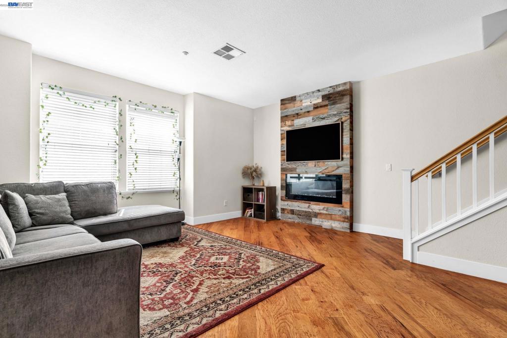 6003 Old Quarry Loop