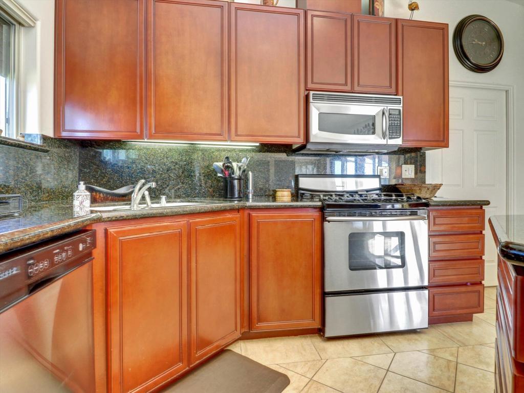 Vineyards Mtr Coach - Residential