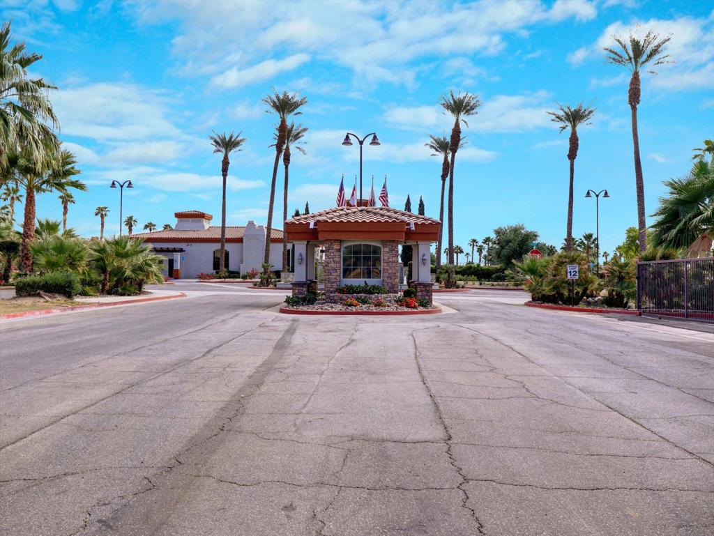 Vineyards Mtr Coach - Residential