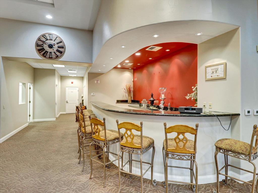 Vineyards Mtr Coach - Residential