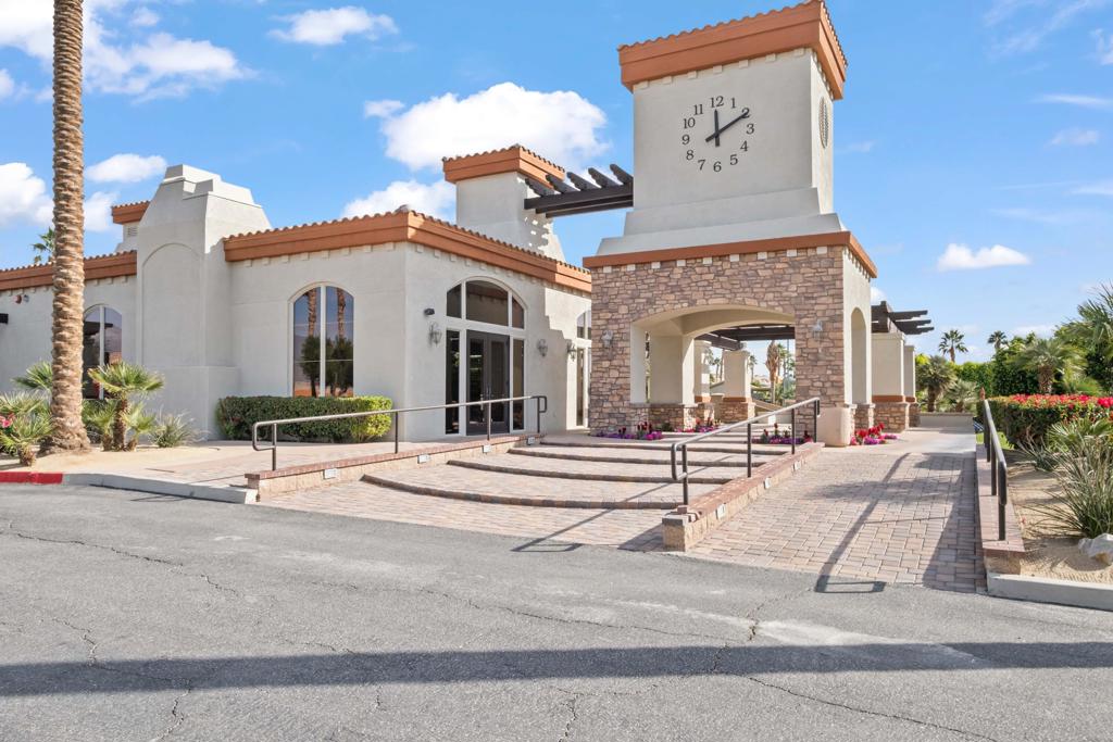 Vineyards Mtr Coach - Residential