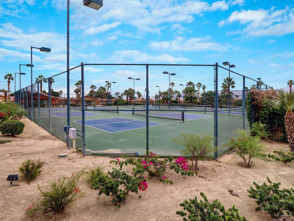 Vineyards Mtr Coach - Residential