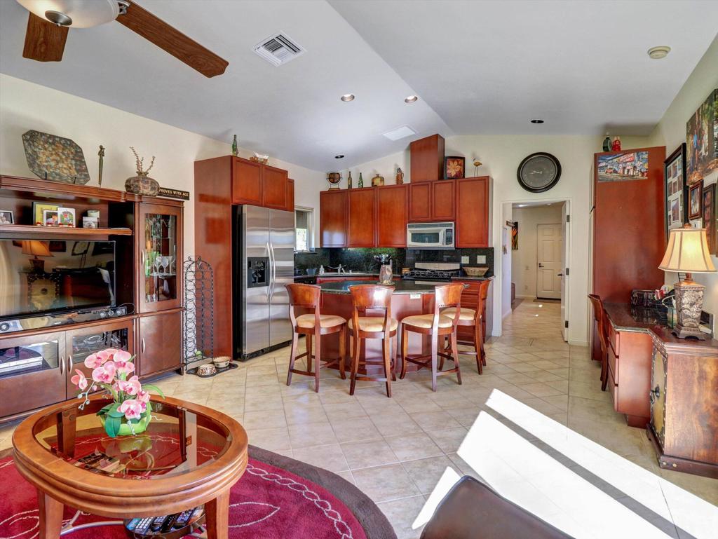 Vineyards Mtr Coach - Residential