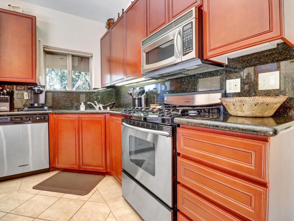 Vineyards Mtr Coach - Residential