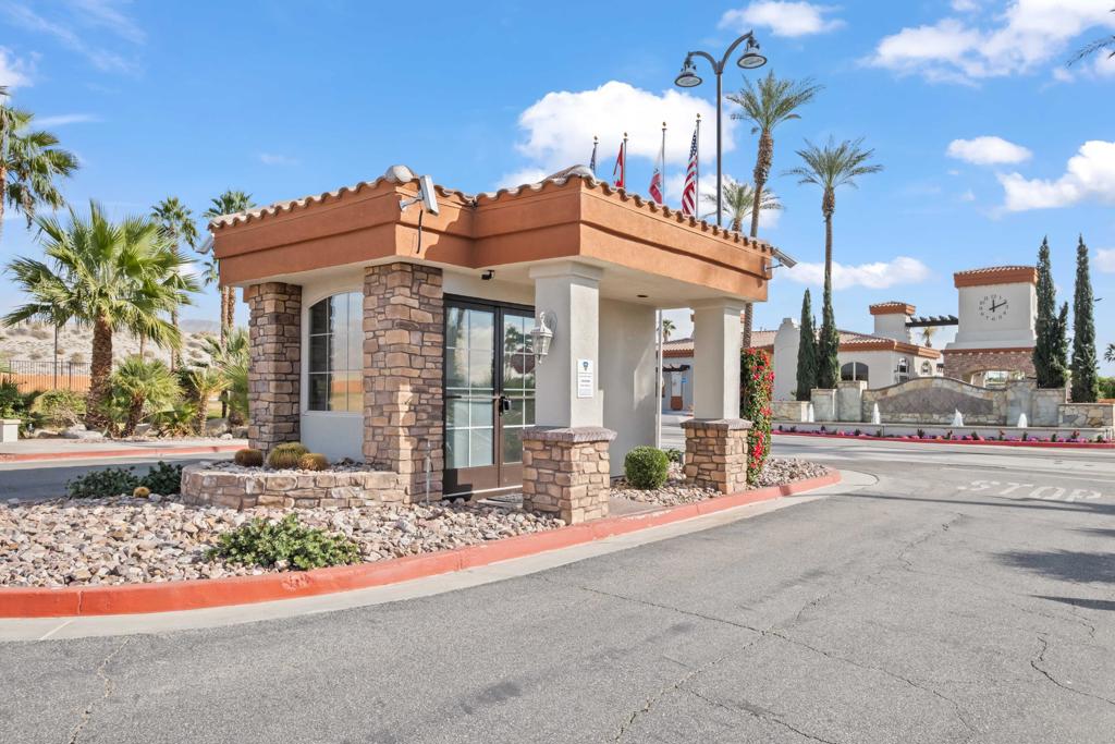 Vineyards Mtr Coach - Residential