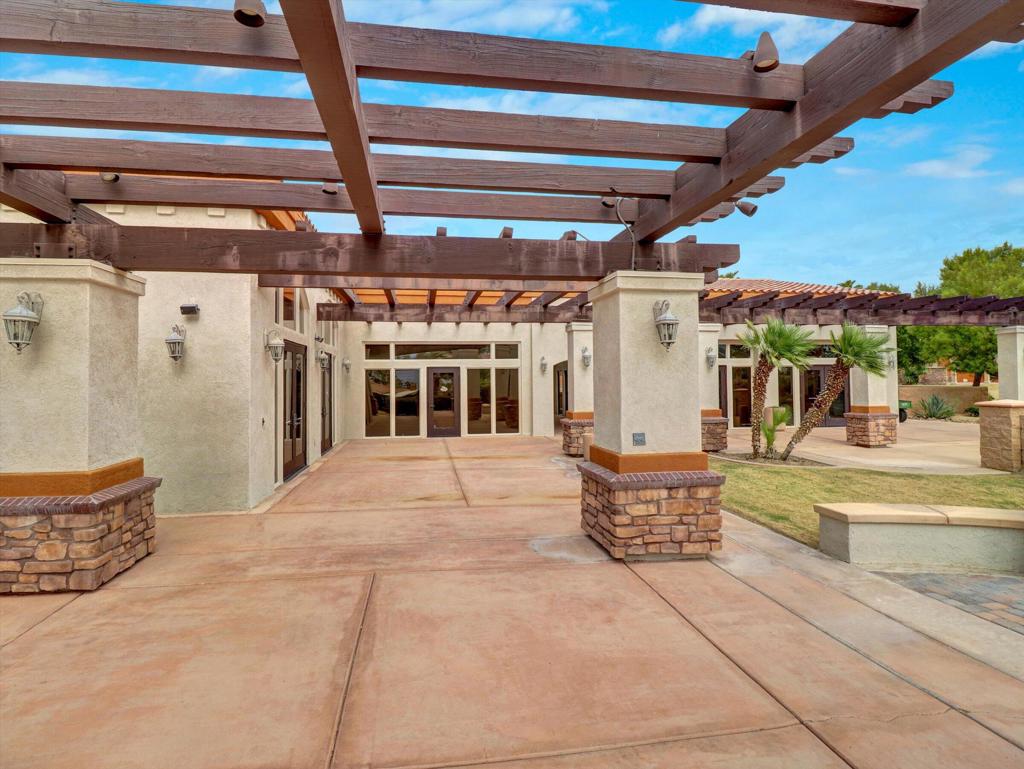 Vineyards Mtr Coach - Residential