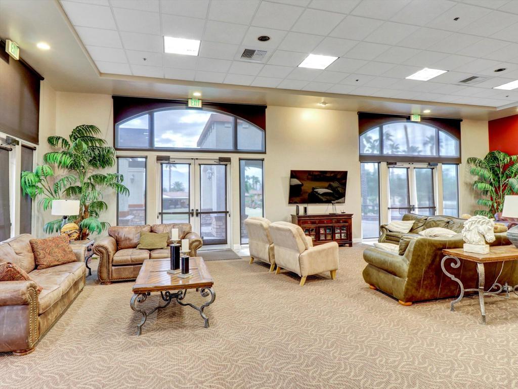 Vineyards Mtr Coach - Residential