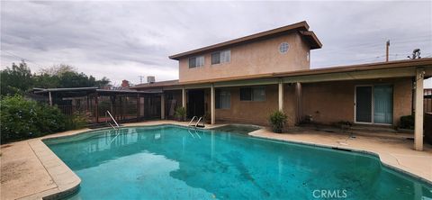 9850 Lombardy Bloomington CA 92316