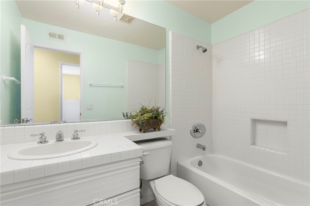 Belterraza (BTR) - Residential Lease