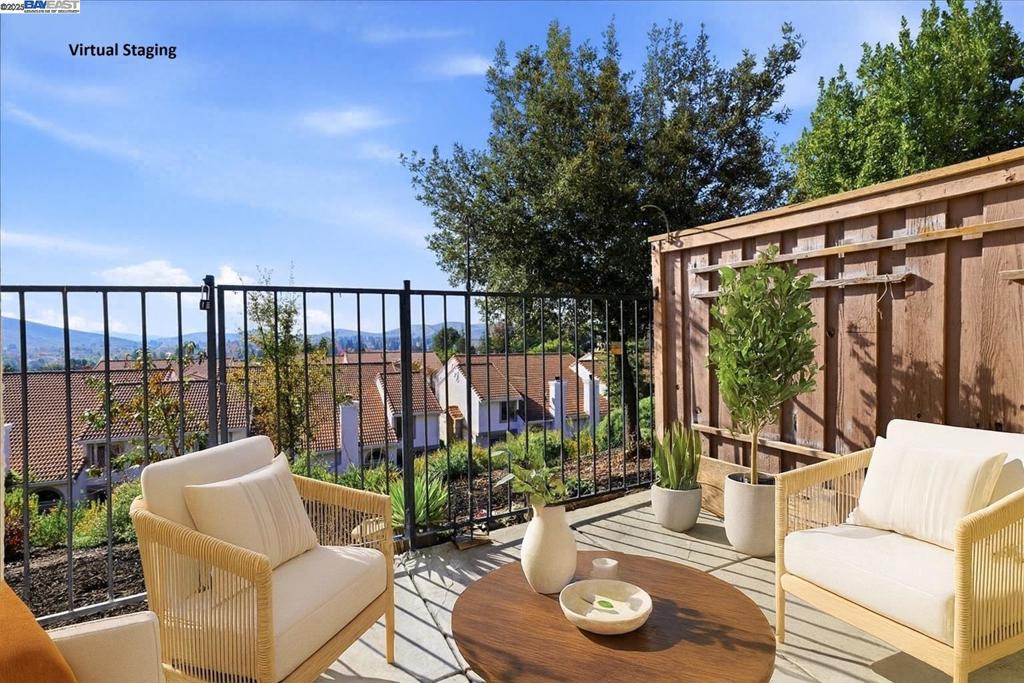 SUMMERSET - Residential