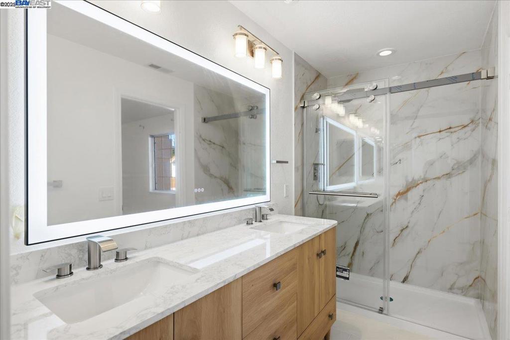 SUMMERSET - Residential