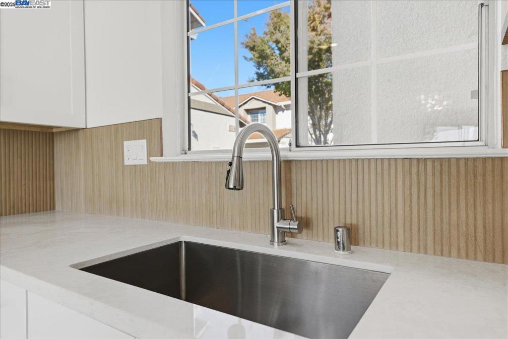 SUMMERSET - Residential