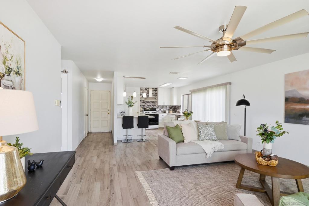 13011 Avenida Grande, San Diego CA 92129