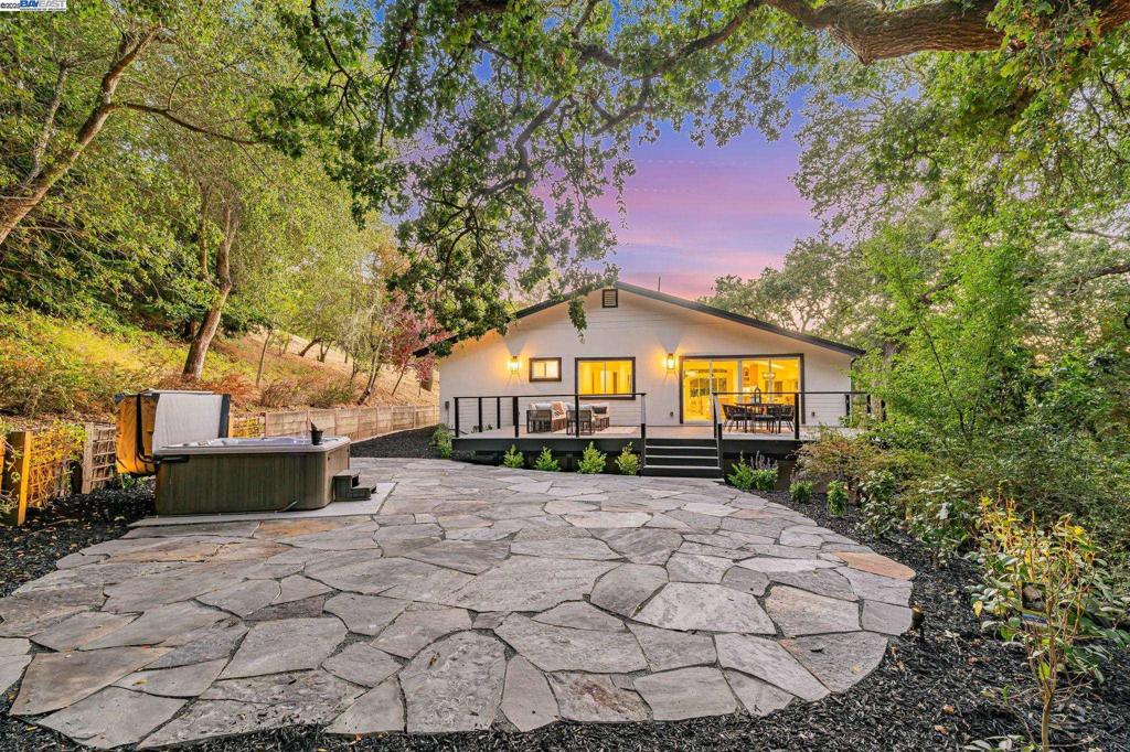 ORINDA HILLS - Residential