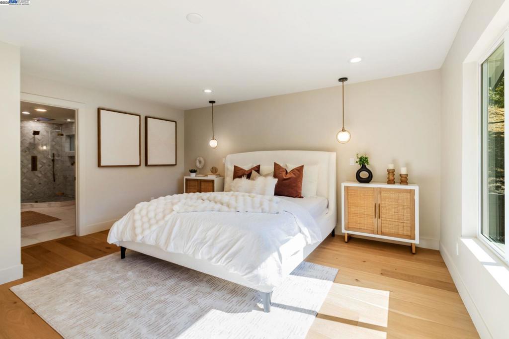ORINDA HILLS - Residential