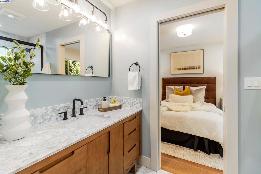 ORINDA HILLS - Residential