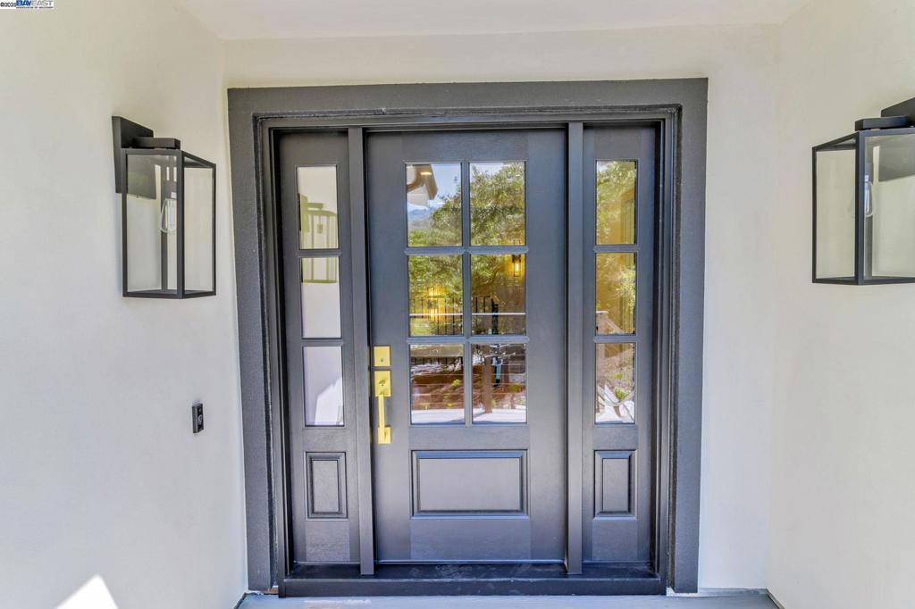 ORINDA HILLS - Residential