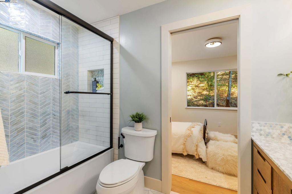 ORINDA HILLS - Residential