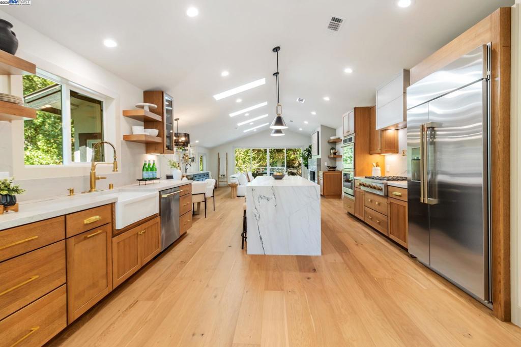 ORINDA HILLS - Residential
